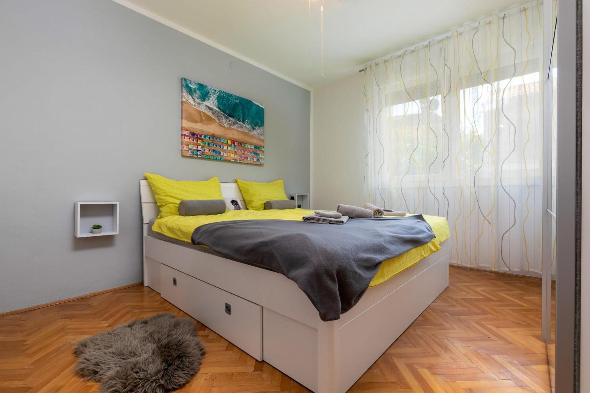 Apartman Two-bedroom App 'castegner' With Garden & Free Parking Pula